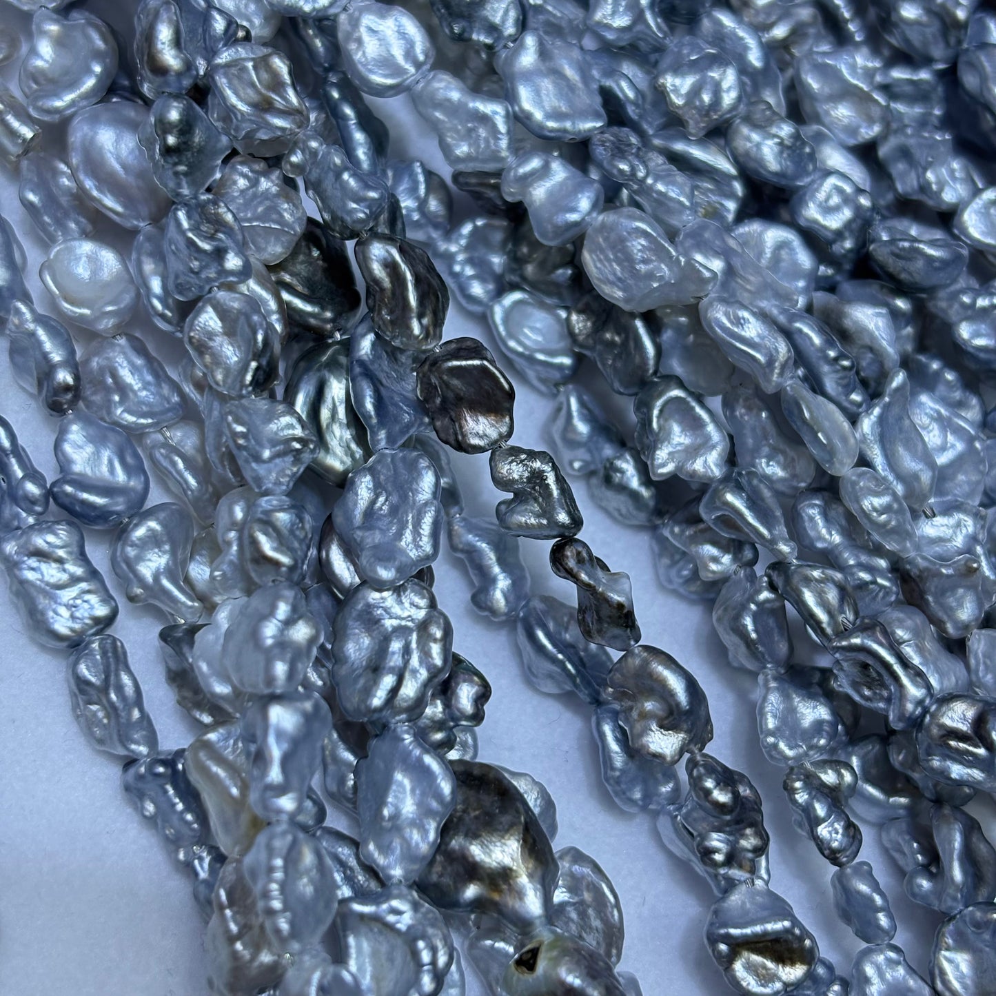 Seawater pearls Tahitian Keshi pearls