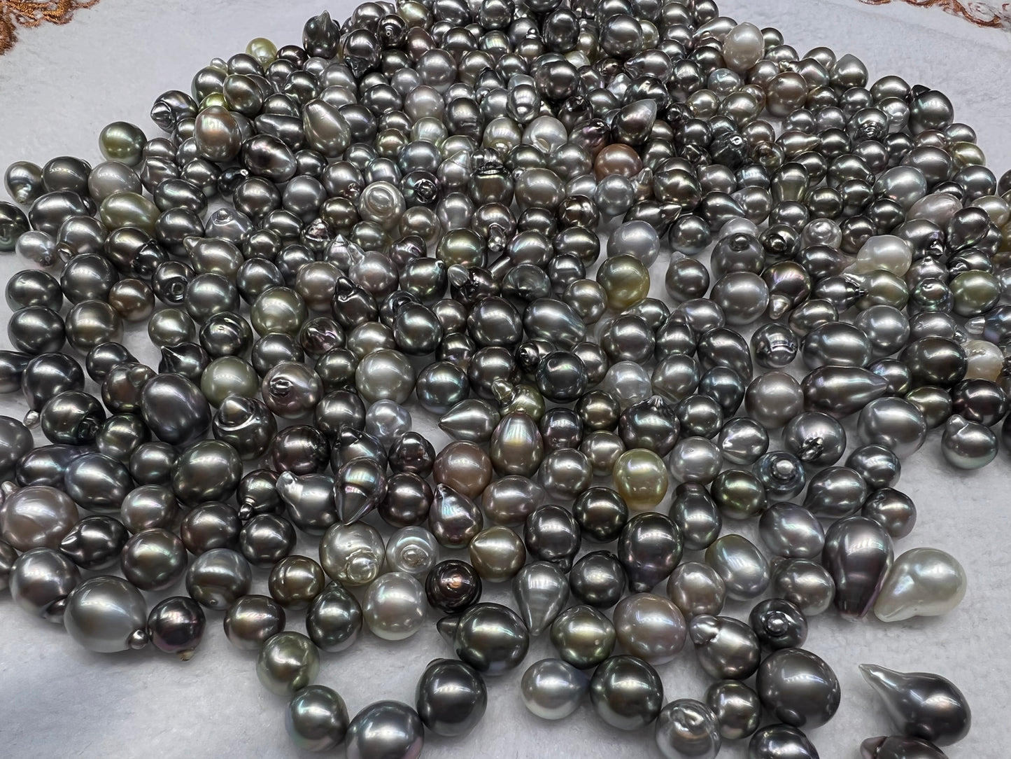 8mm-10mm AA Tahitian pearl