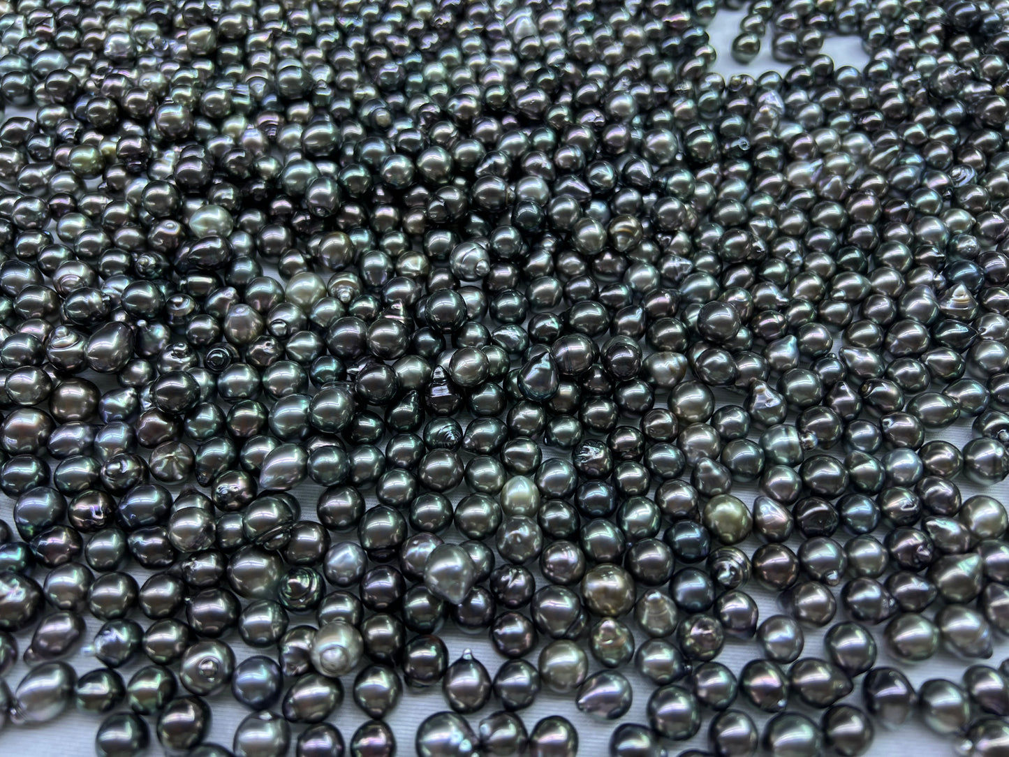 8mm-12mm A Drop Tahitian pearl