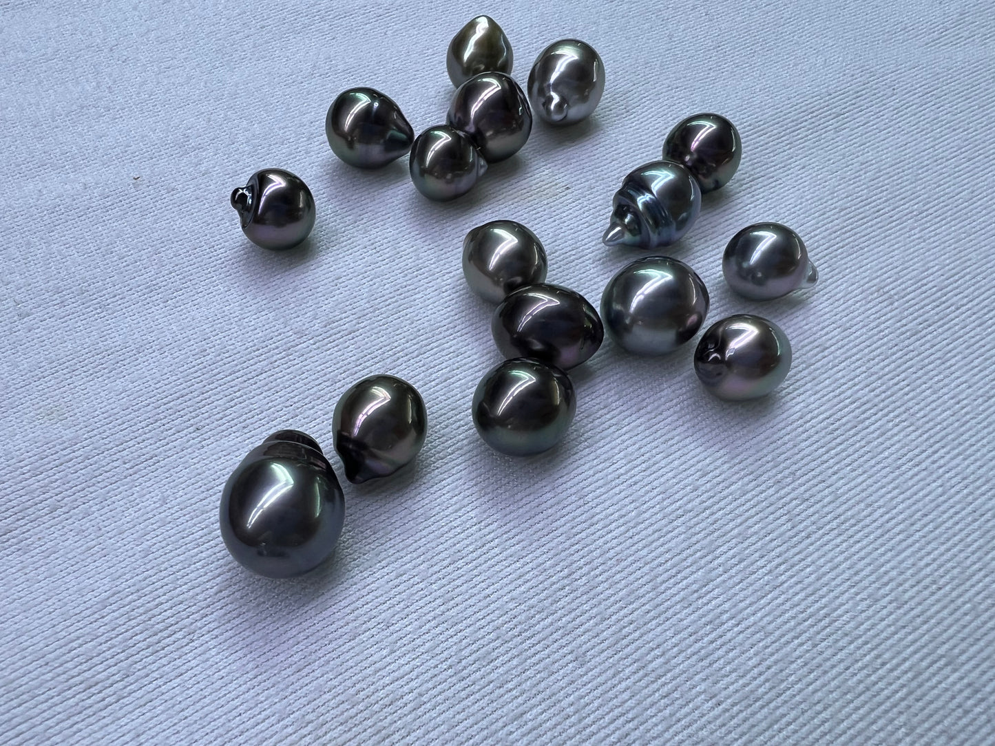 8mm-12mm A Drop Tahitian pearl