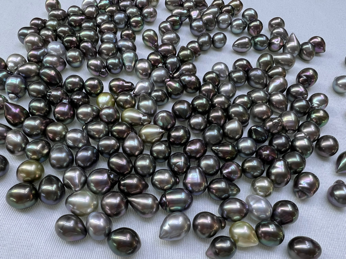 9mm-11mm AA Drop Tahitian pearl