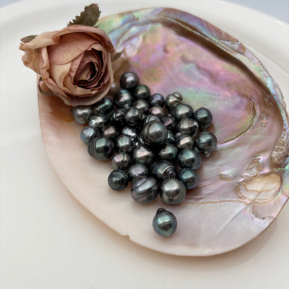 Seawater pearls Tahitian pearls