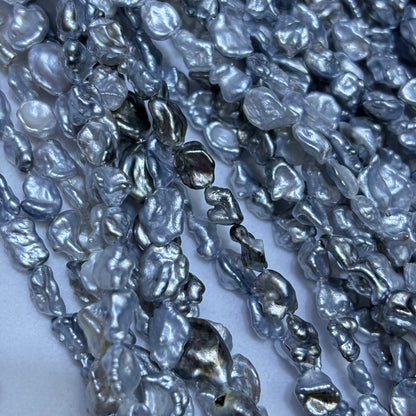 Seawater pearls Tahitian Keshi pearls