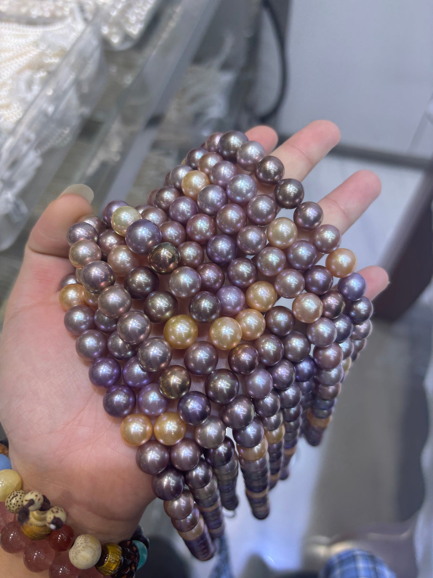 Freshwater Edison pearl 10-12mm Multiple color